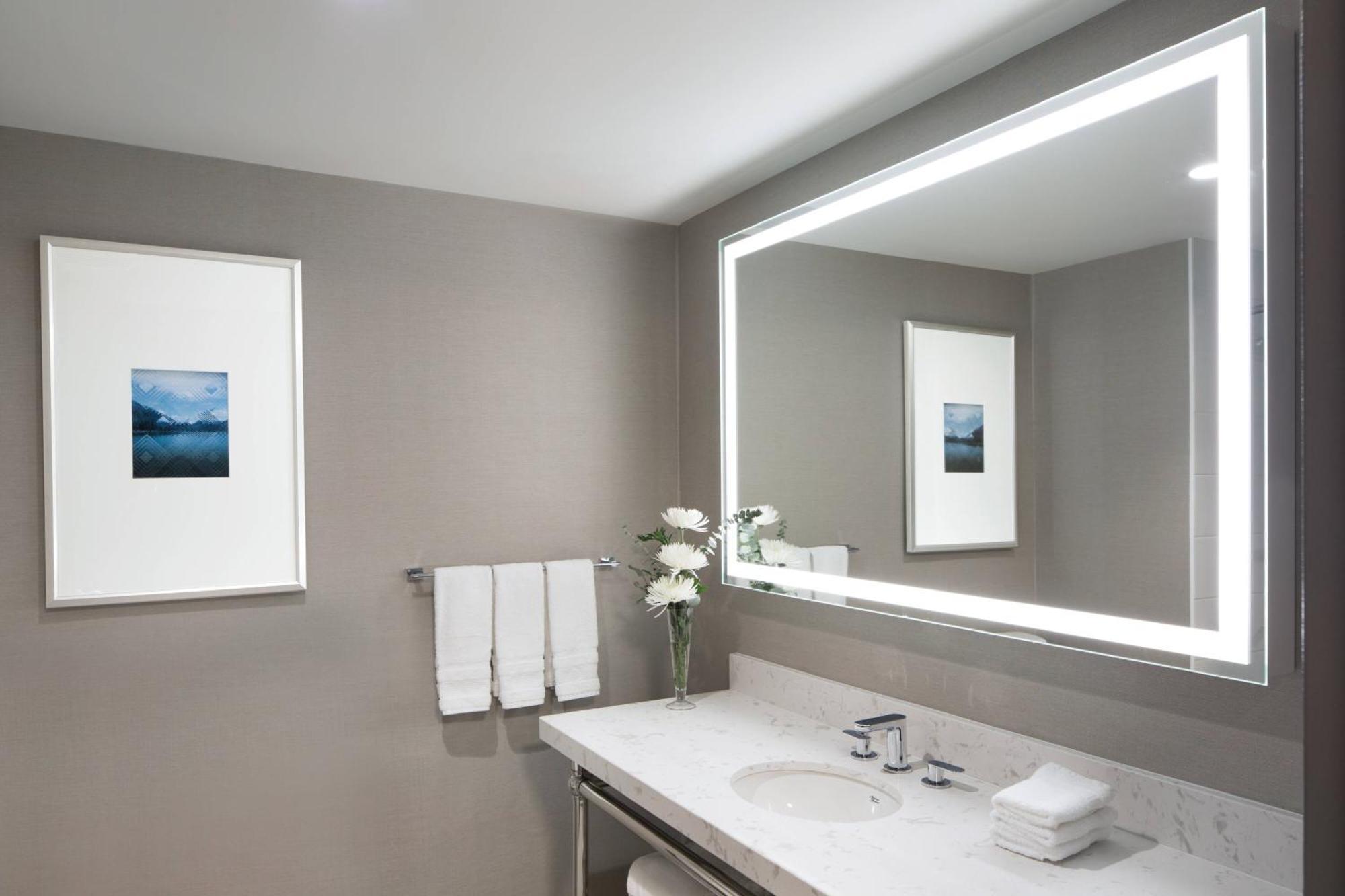 Sheraton Vancouver Guildford Hotel Surrey Extérieur photo