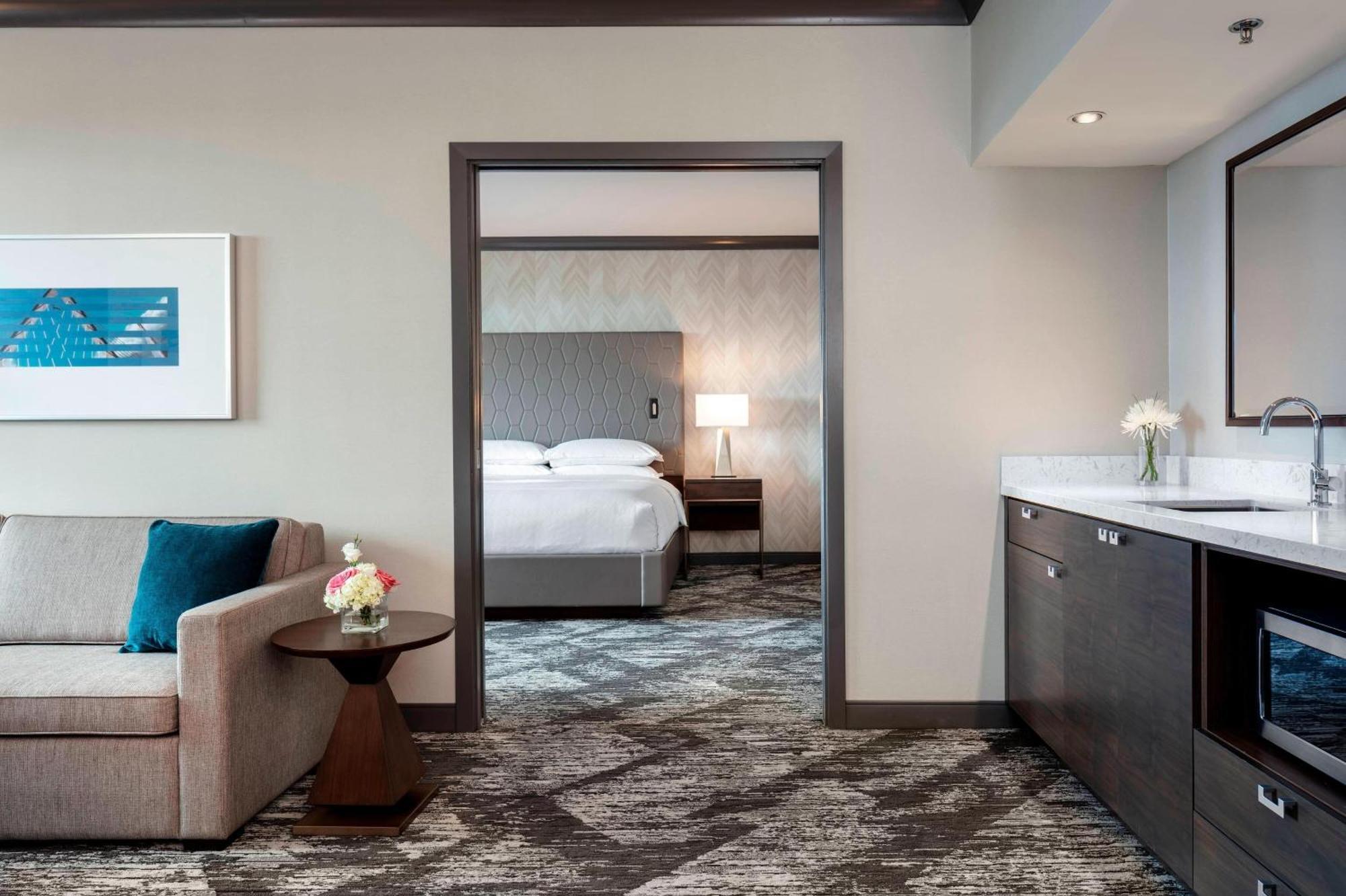 Sheraton Vancouver Guildford Hotel Surrey Extérieur photo