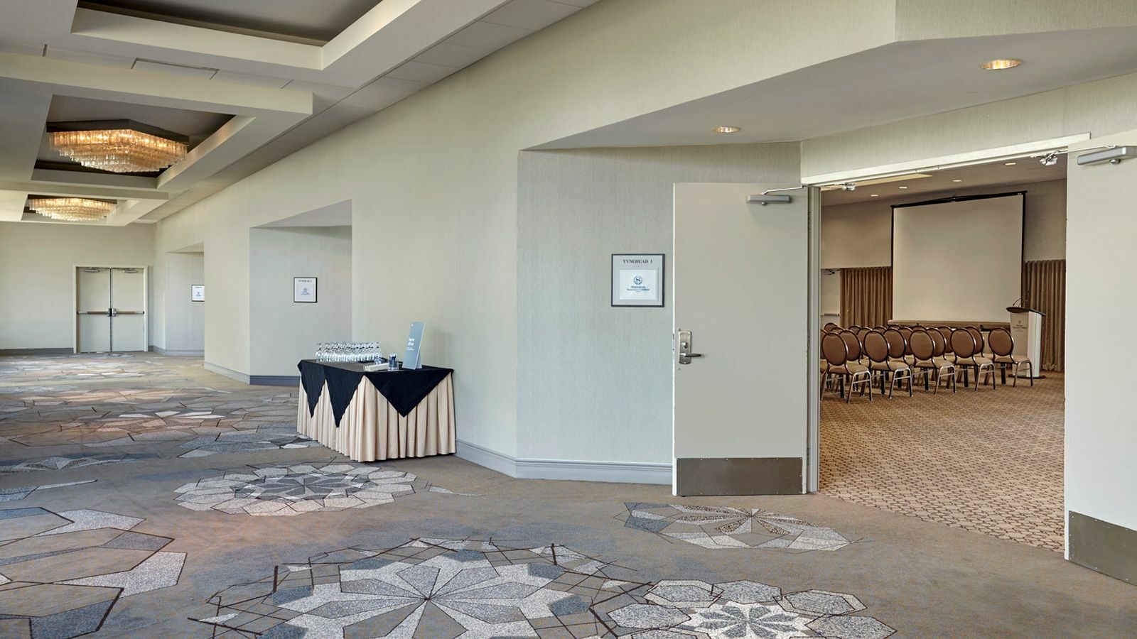 Sheraton Vancouver Guildford Hotel Surrey Extérieur photo